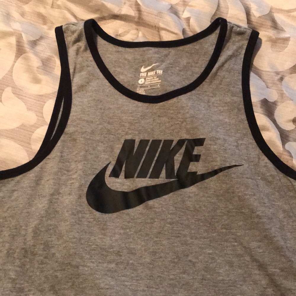 Men’s Nike tank